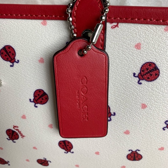 🐞 Coach Reversible City Tote Ladybug Print - Picture 8 of 9